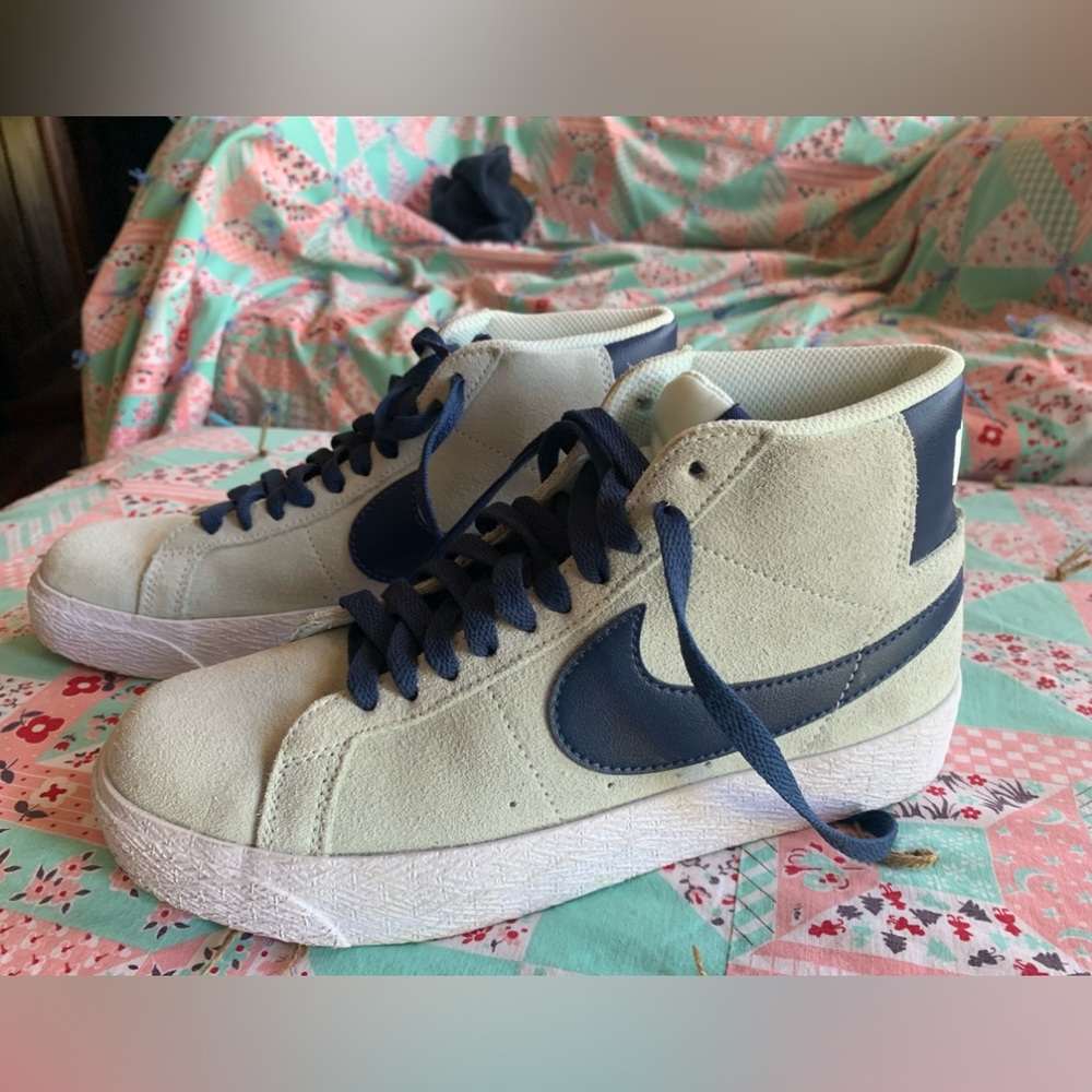 Nike Zoom Skate Shoes, high tops, M5.5/W7, worn few times.